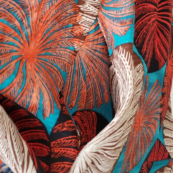 Diane Von Furstenburg silk top - Picture 5 of 5